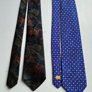 2 Dunhill all silk ties made in Italy 🇮🇹